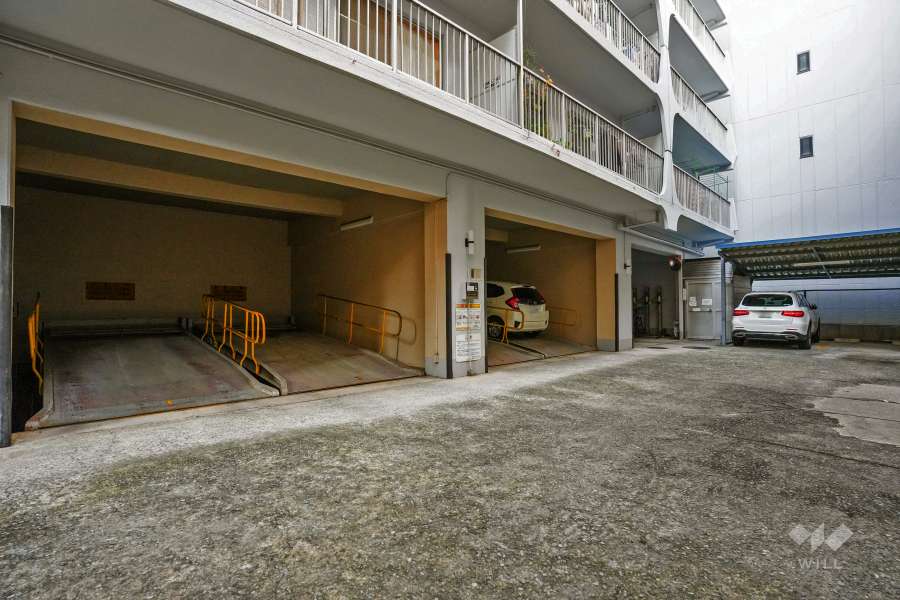 敷地内駐車場（屋内機械式・屋外平面式）
