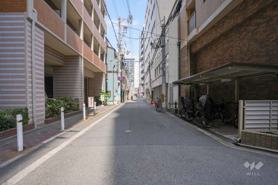 敷地東側の前面道路