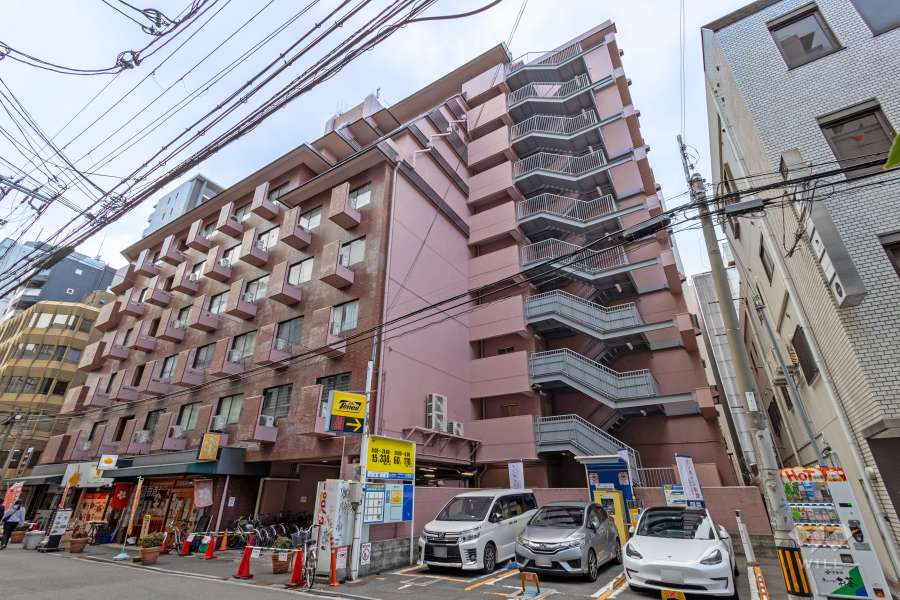 チサンマンション心斎橋の外観（北東側から）