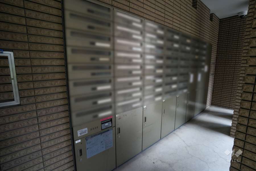 共用ポストと宅配ボックス