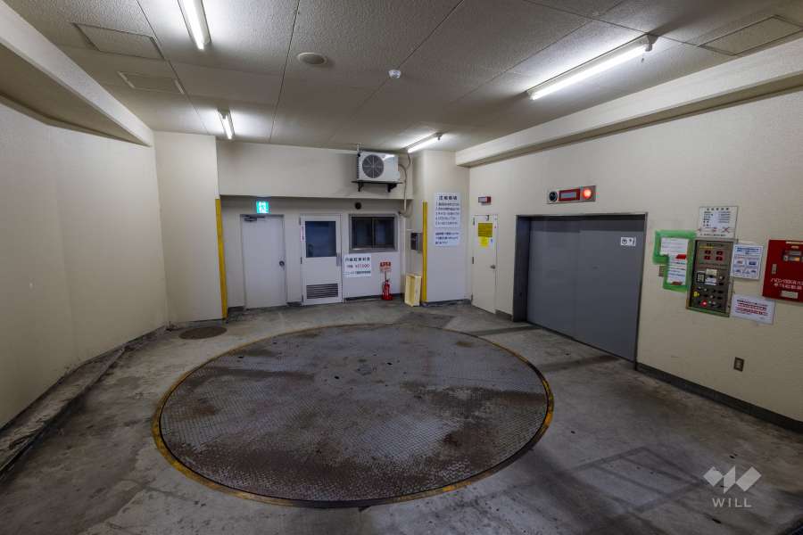 敷地内駐車場（屋内機械式）