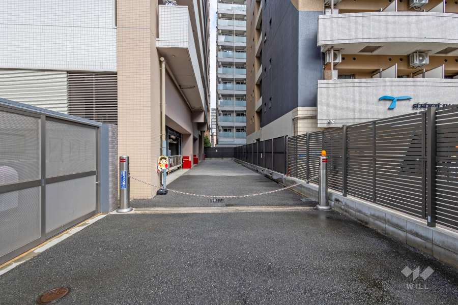 駐車場の出入り口