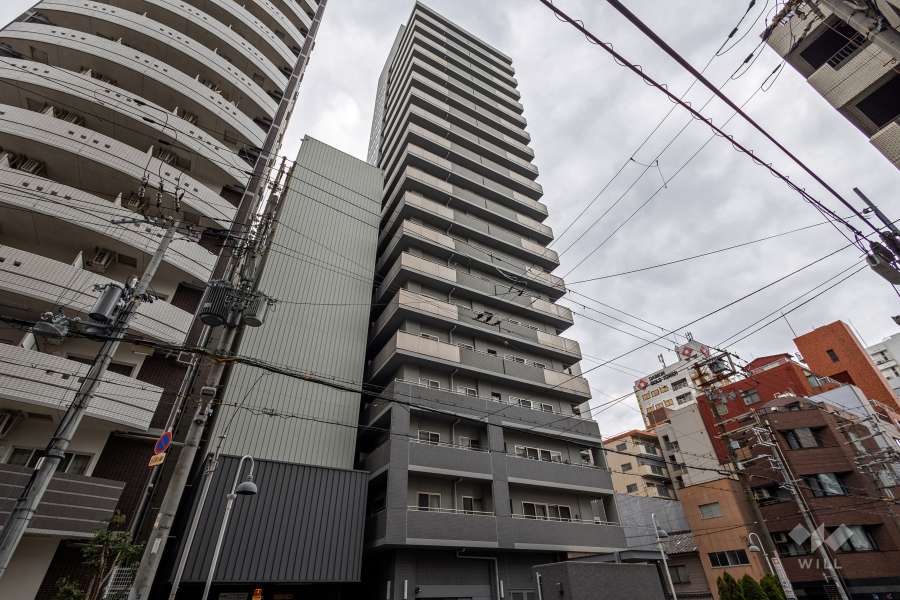 ファミールKOUZTOWERの外観（北東側から）
