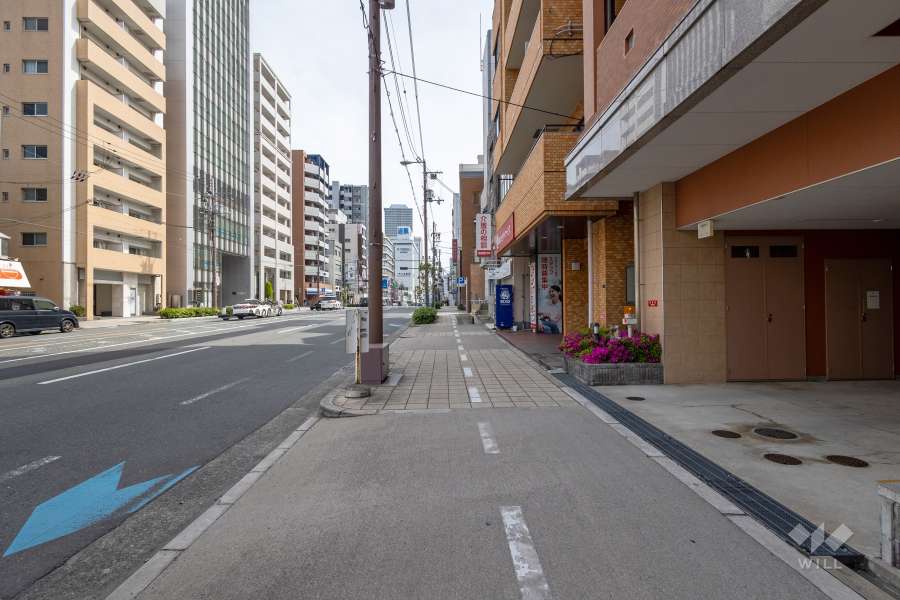 敷地東側の前面道路　