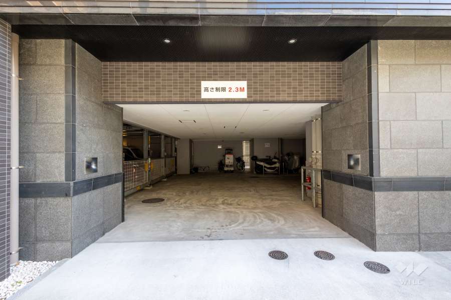 駐車場の出入り口