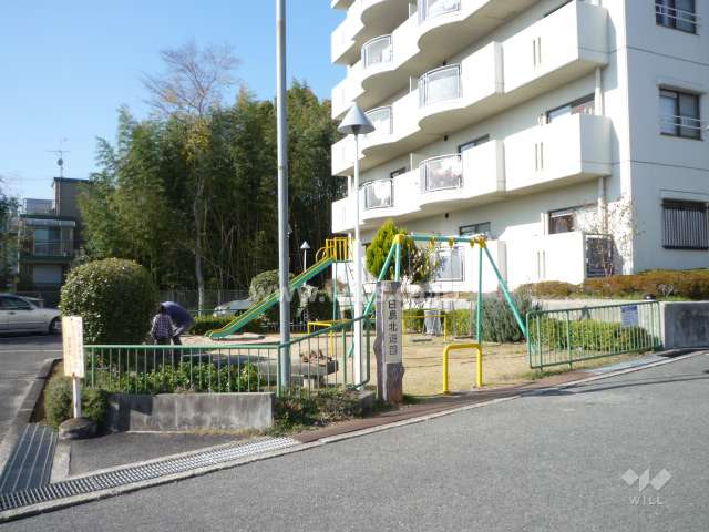 マンションに隣接している公園