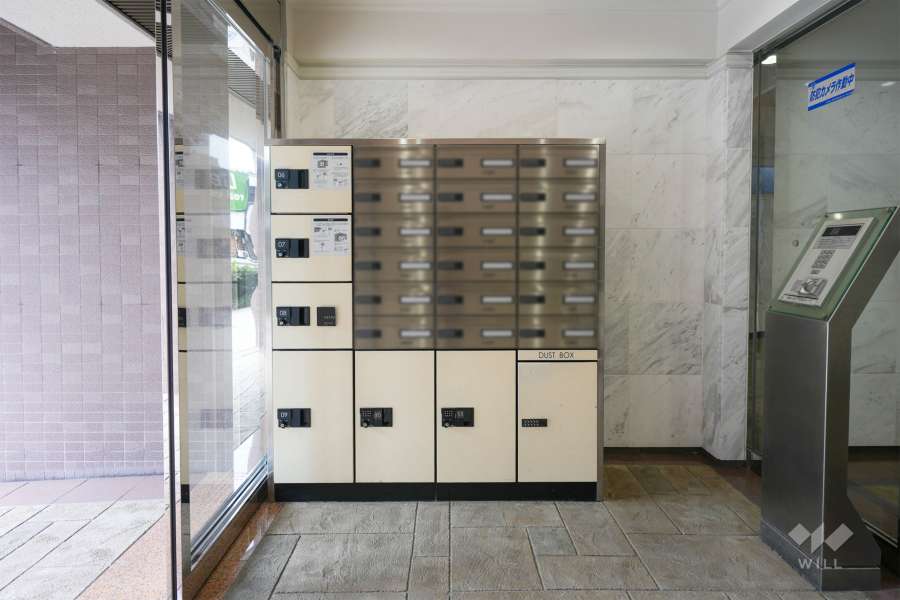 宅配ボックスと共用ポスト