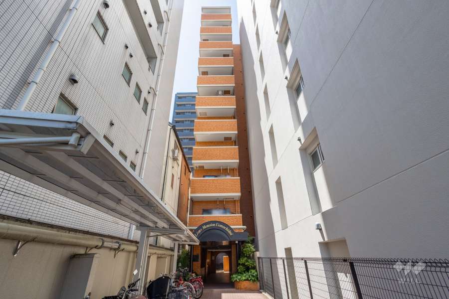 ライオンズマンション上町台の外観（東側から）