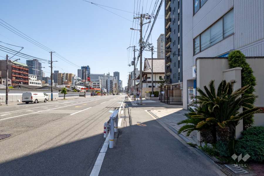 敷地東側の前面道路　