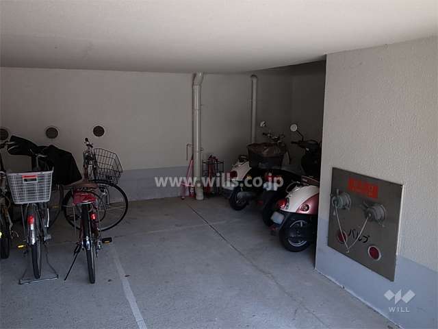 バイク置き場