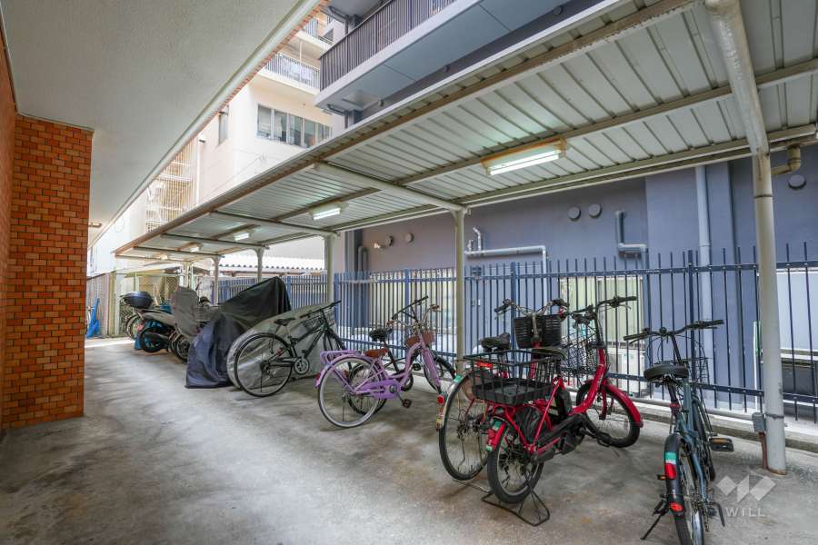 駐輪場・バイク置場（屋根付き）