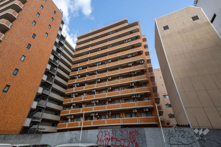 ライオンズマンション日本橋の外観（南東側から）