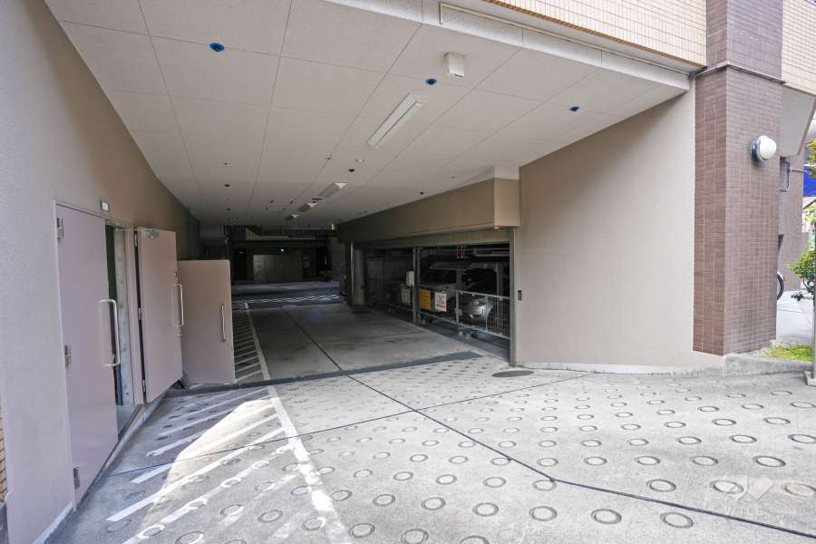 駐車場出入口