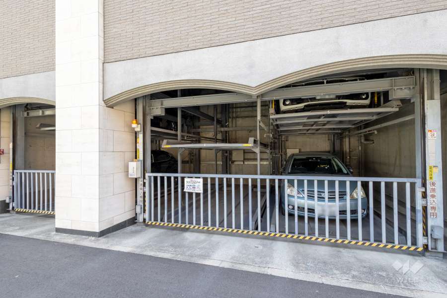 敷地内駐車場（屋内機械式）