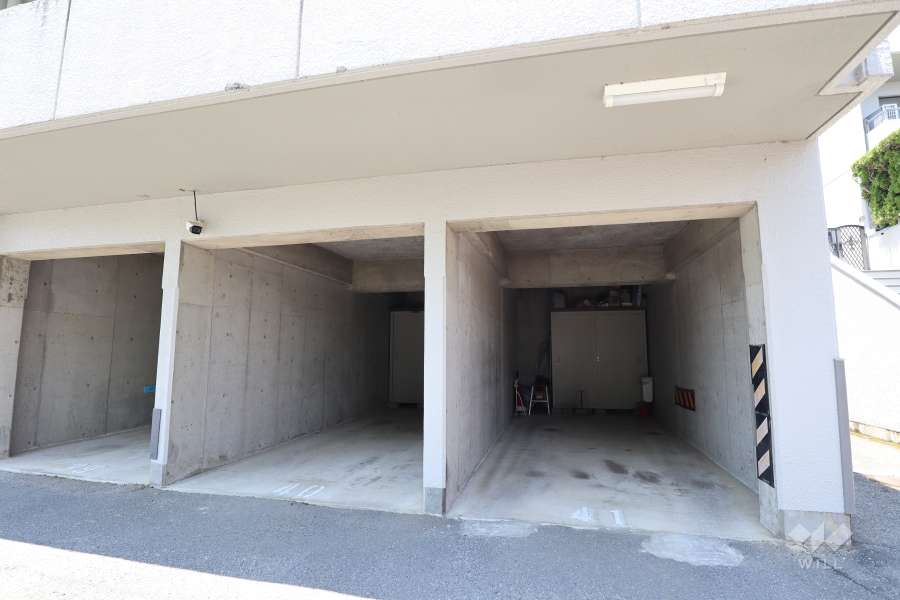 敷地内駐車場（屋内平面式）-(2)