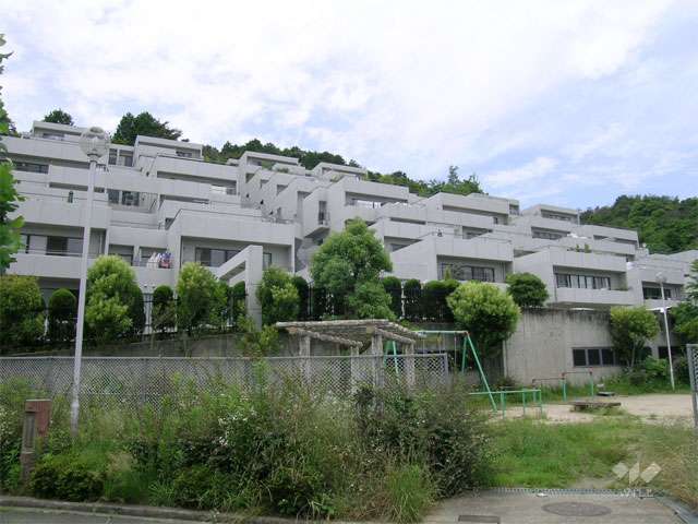 藤和ライブタウン箕面Ｅ棟の外観