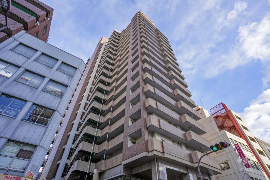 ロイヤル谷町タワーの外観（北西側から）