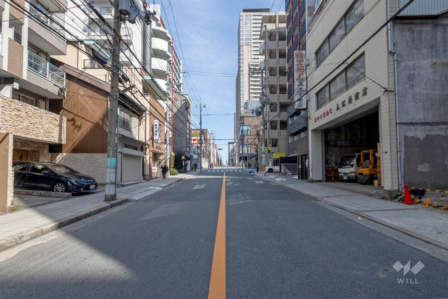 敷地北側の前面道路　