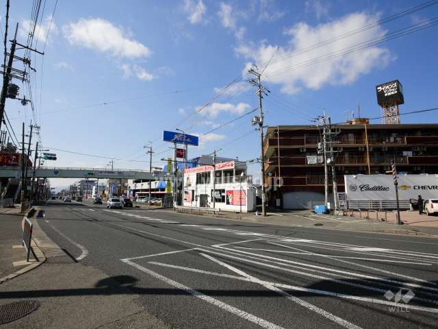 敷地の南側には国道171号線が走っています。