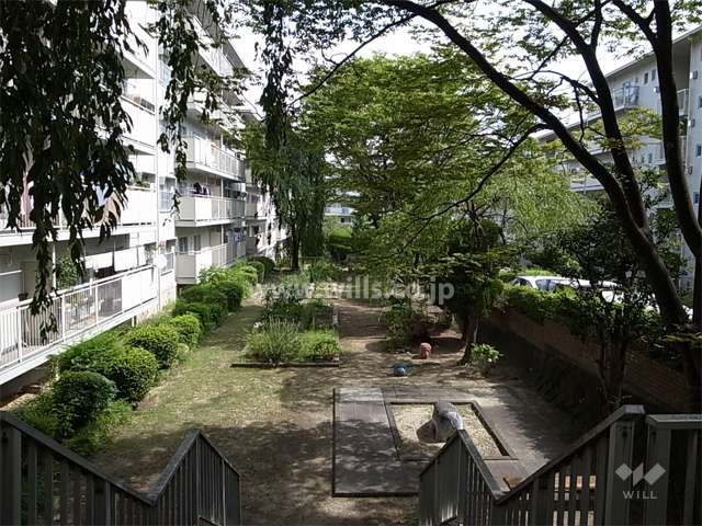 敷地南側の公園