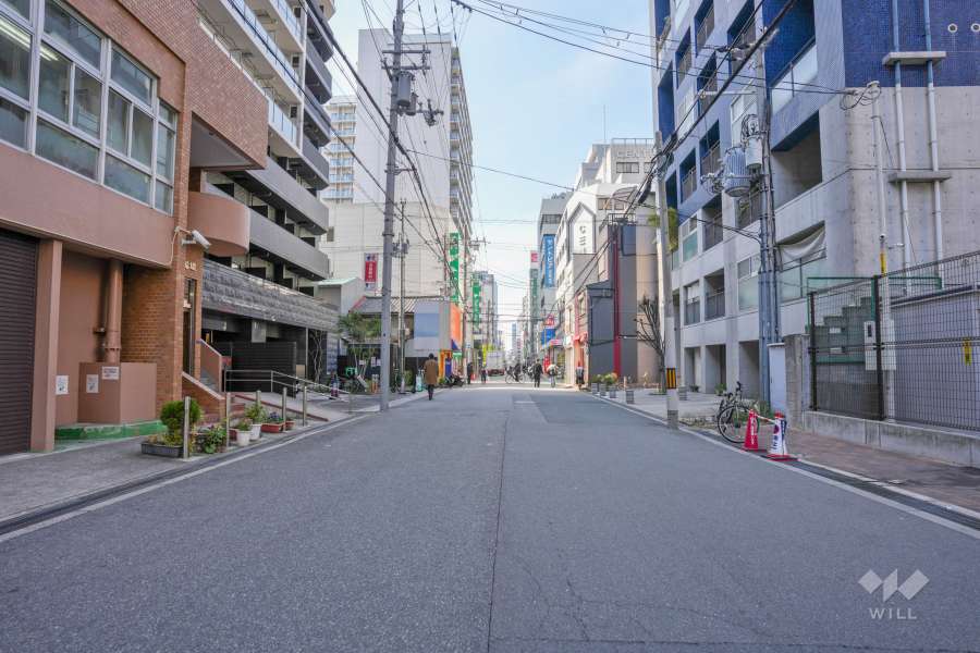 敷地北側の前面道路