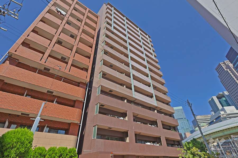 アーバンビュー西梅田パークサイドの外観（南西側から）