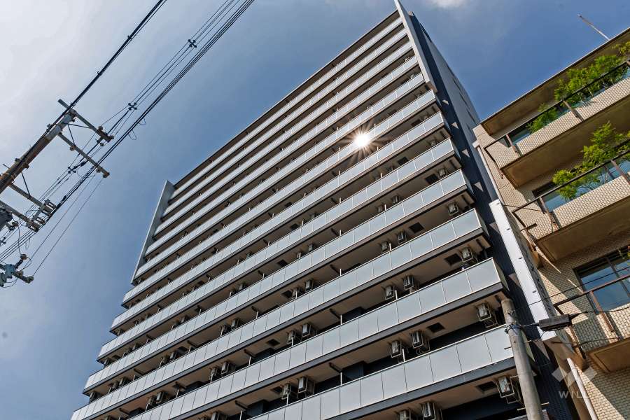 エステムプラザ福島ジェネルの外観（南東側から）