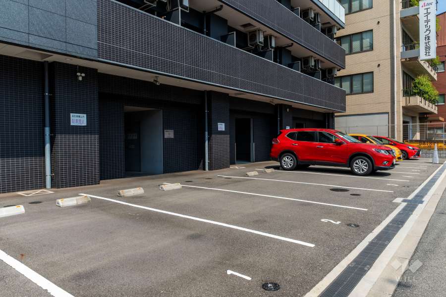 敷地内駐車場（屋外平面式）