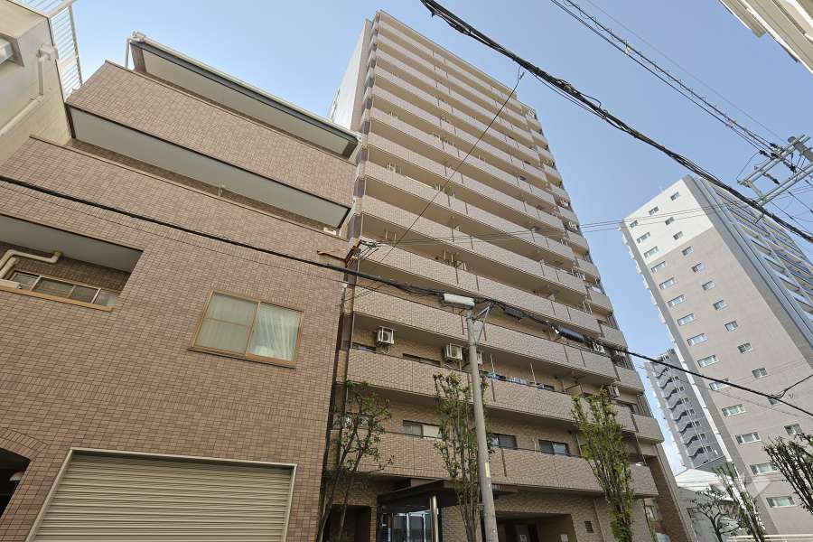 キングマンション福島2の外観（南東側から）