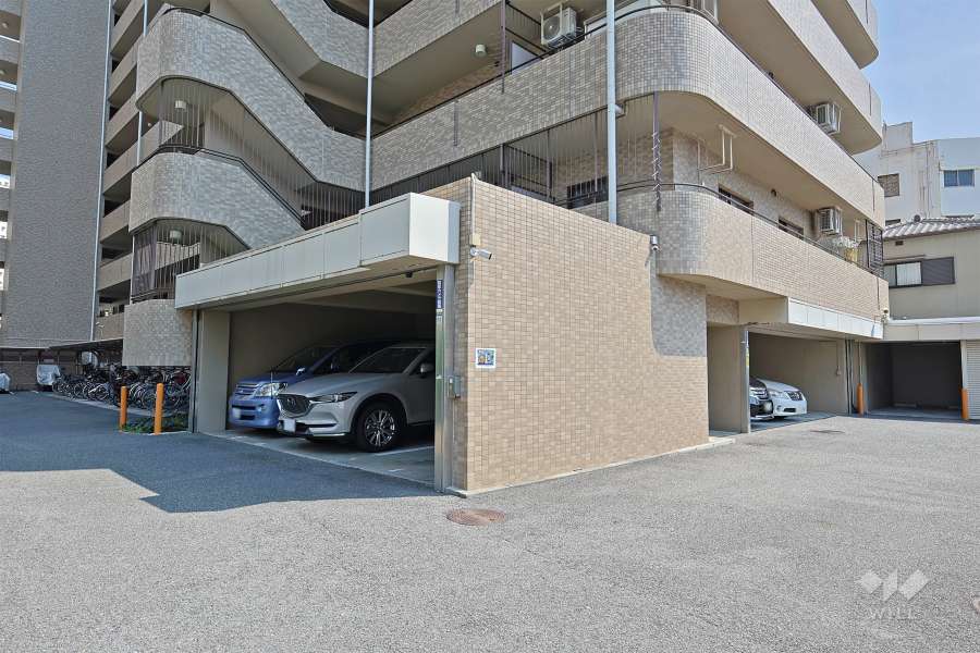 敷地内駐車場（屋内平面式）
