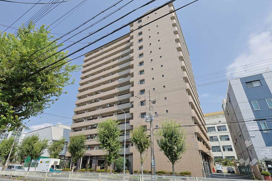 キングマンション福島6の外観（南西側から）