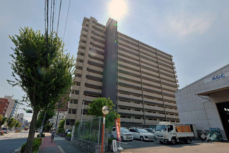 キングマンション福島ファーストプレミアの外観（北東側から）