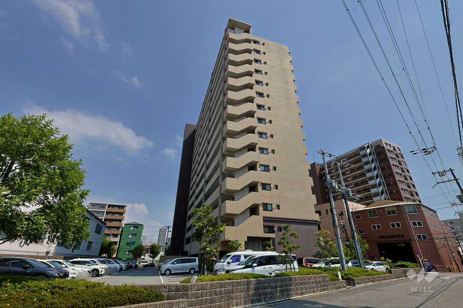 キングマンション福島ファーストプレミアの外観（北西側から）