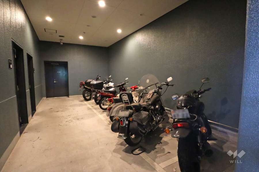 バイク置場