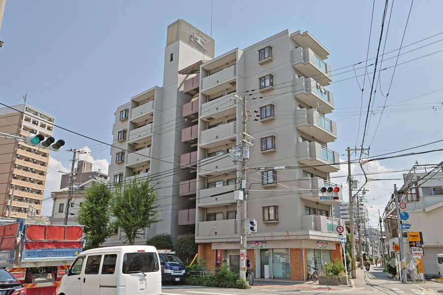 ストークマンション野田阪神の外観（北西側から）
