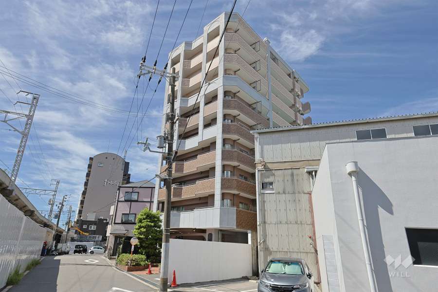 セレッソコート福島ウエストライブの外観（北東側から）