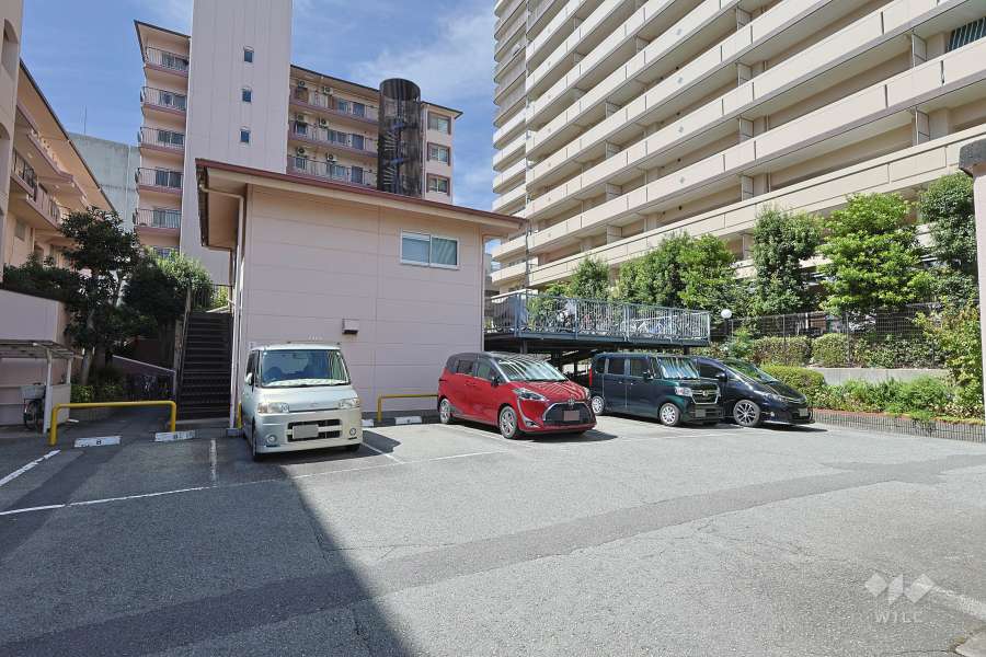敷地内駐車場（屋外平面式）