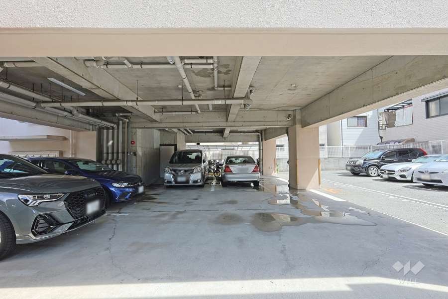 敷地内駐車場（屋内平面式）