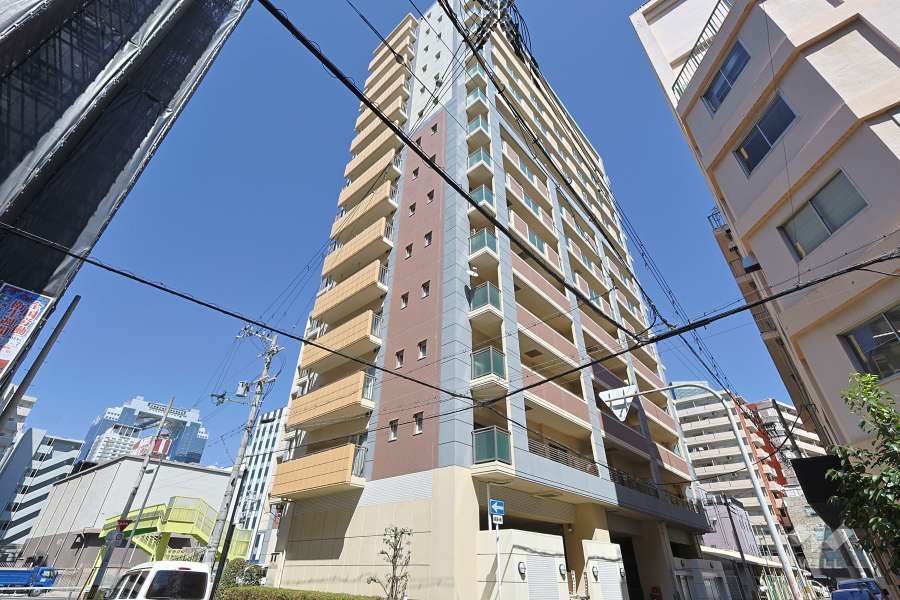 ペルル梅田CityWestの外観（南西側から）