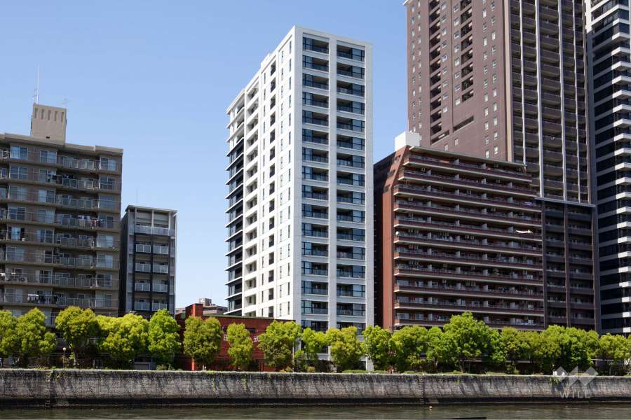 ユニハイム中之島堂島川タワーレジデンスの外観(南側から）