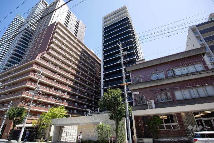 ユニハイム中之島堂島川タワーレジデンスの外観(南西側から)