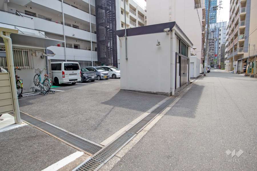 .駐車場の出入り口