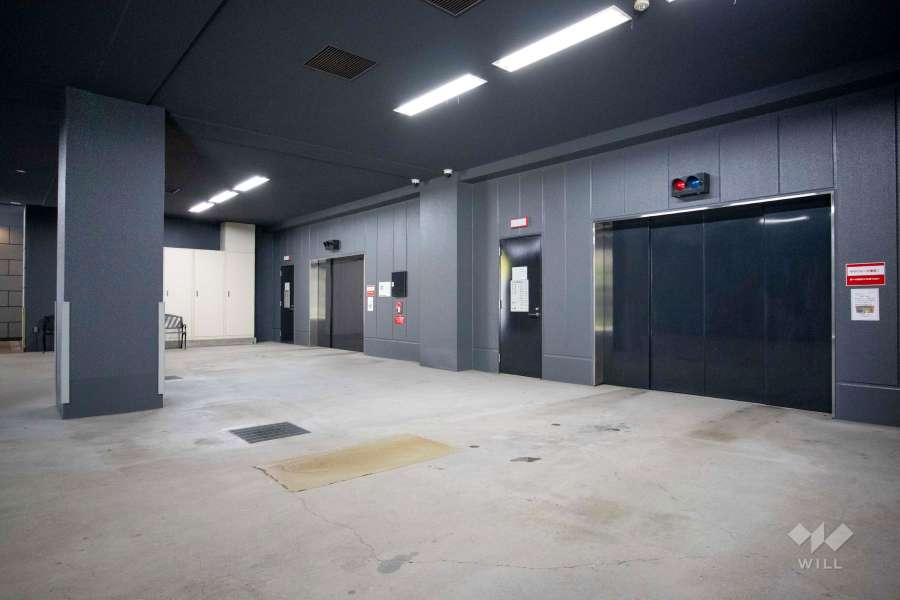 敷地内駐車場（タワー式立体）