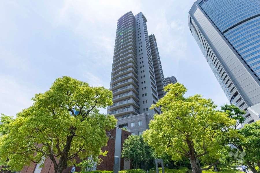 OAPレジデンスタワー東館の外観（北東側から）