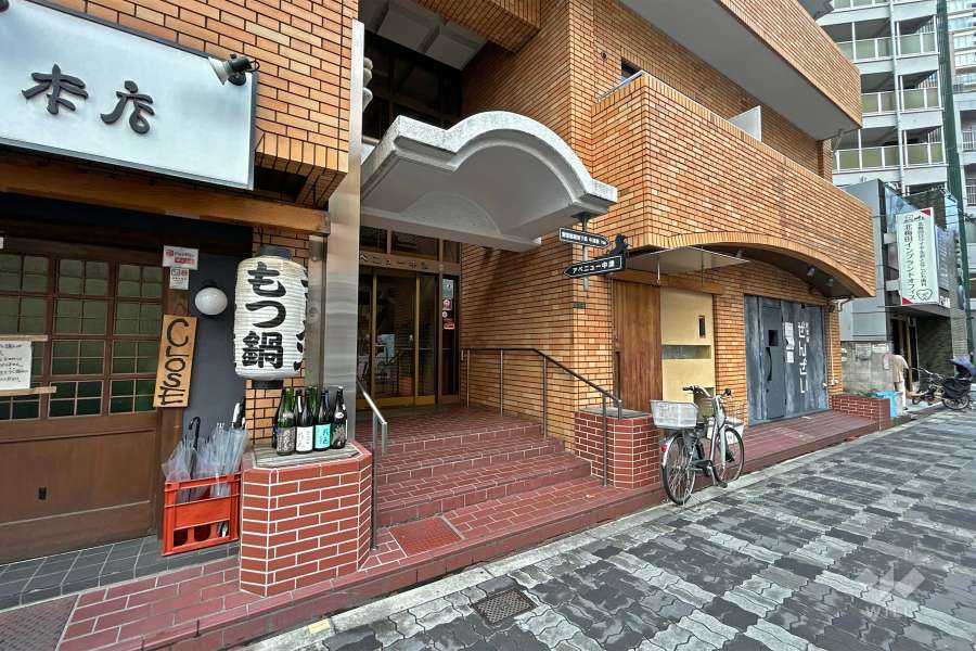 エントランス前