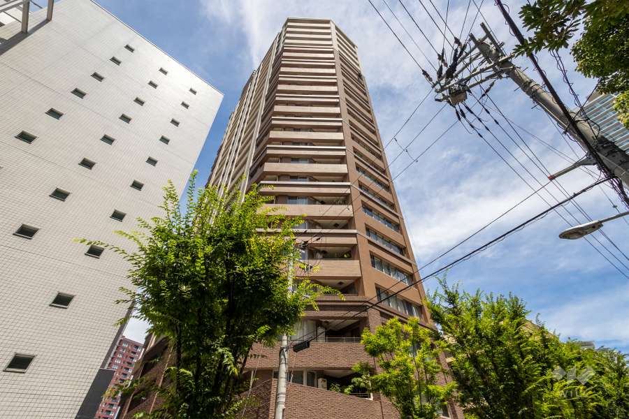 イトーピア西天満ソアーズタワーの外観（南西側から）