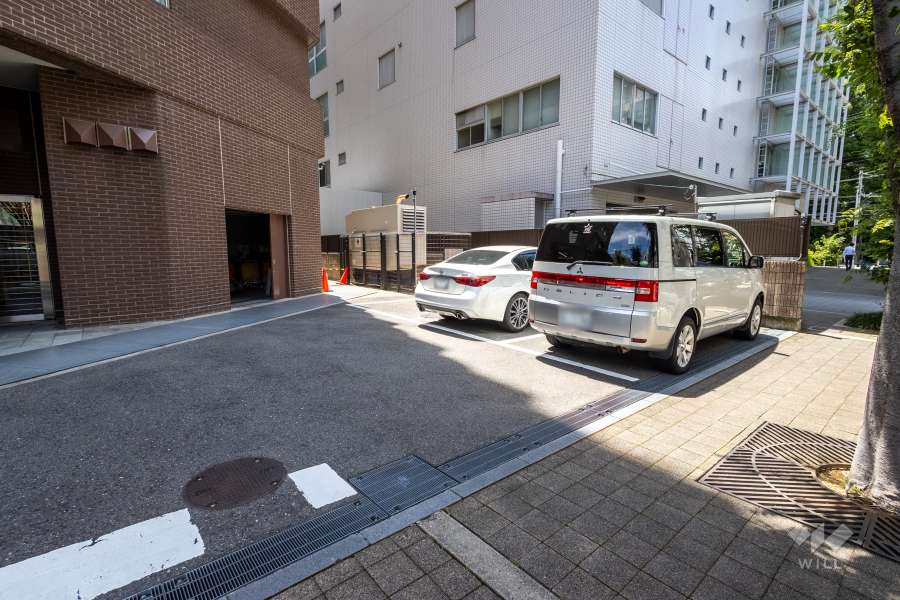 敷地内駐車場（屋外平面式）