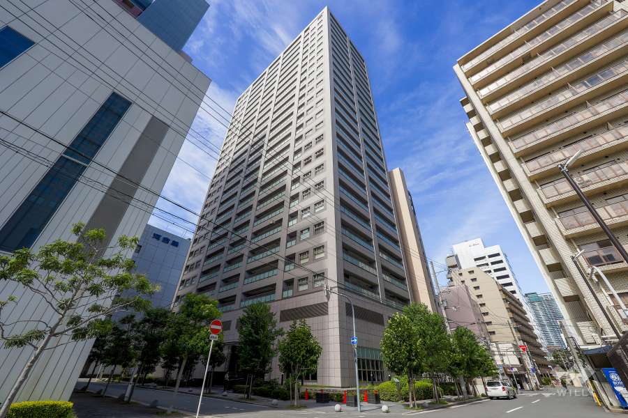 ウェリスジオ梅田レジデンスの外観（南西側から）