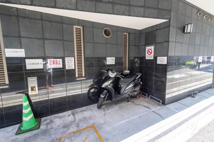 バイク置場