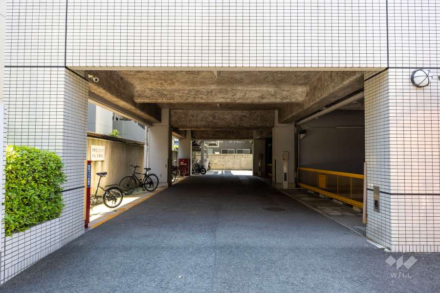 駐車場の出入り口